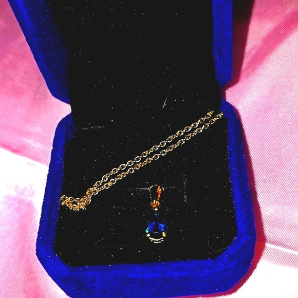 NWT - Deep Blue London Topaz on Gold Chain - Picture 4 of 10
